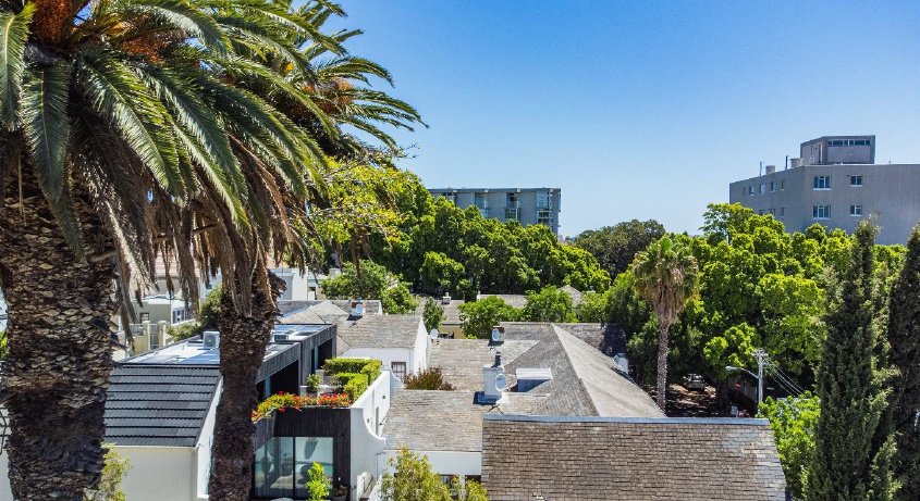  Bedroom Property for Sale in Green Point Western Cape